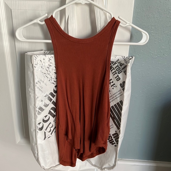 burnt orange tank - Picture 1 of 2